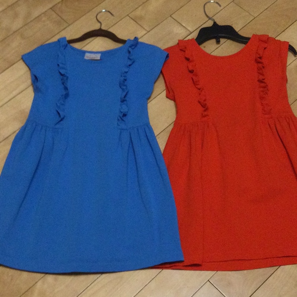 Hanna Anderson Size 5 Like New perfect condition 2 dresses